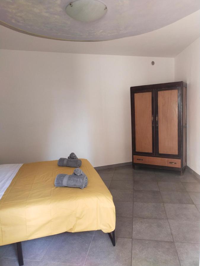 Hotel La tana dell'artista Arco Esterno foto