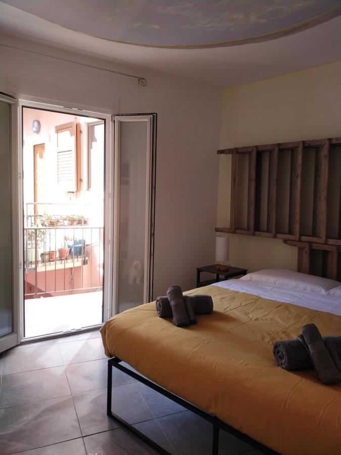 Hotel La tana dell'artista Arco Esterno foto