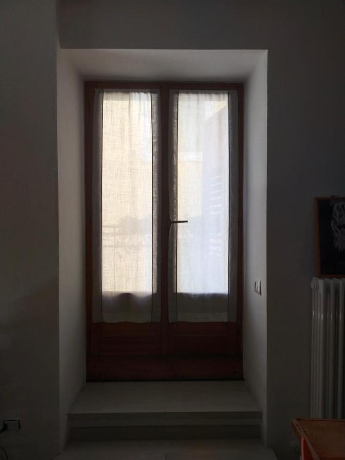 Hotel La tana dell'artista Arco Esterno foto